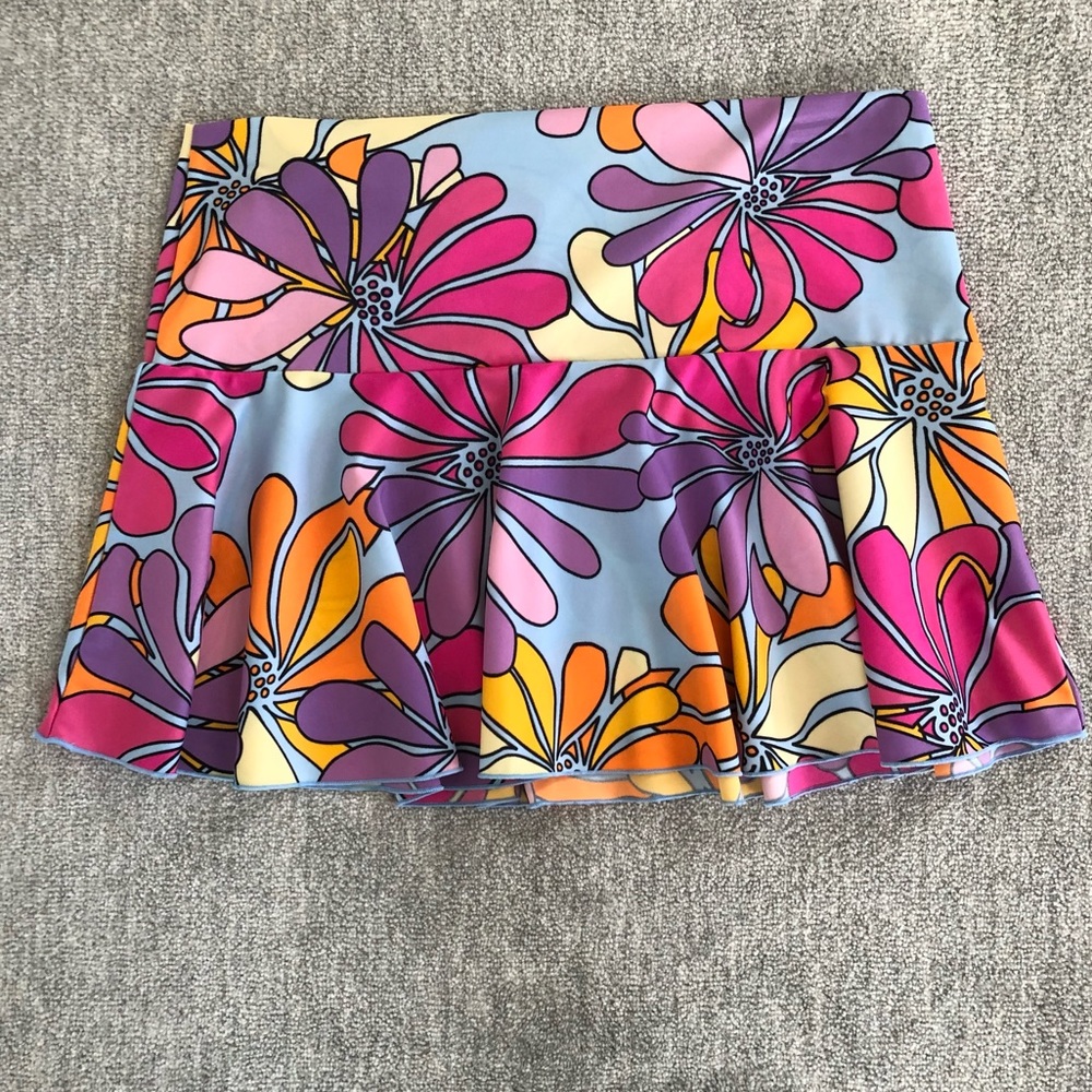 Victoria’s Secret Stretchy Mod Floral Mini Skirt